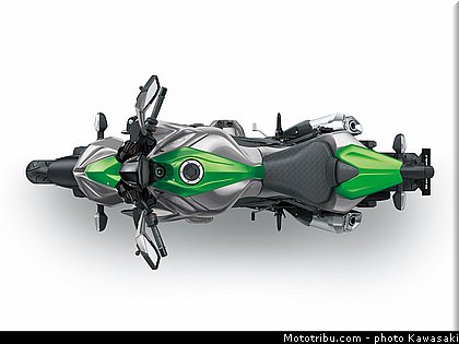 kawasaki_z1000_2014_033.jpg