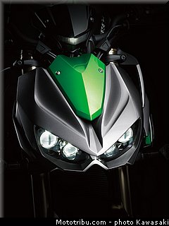 kawasaki_z1000_2014_039.jpg