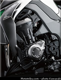 kawasaki_z1000_2014_051.jpg