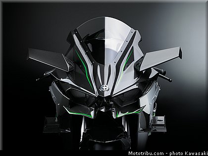 kawasaki_2015_ninja_h2r_015.jpg