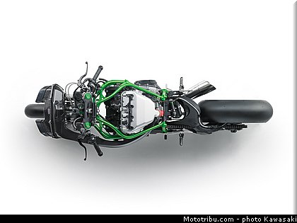 kawasaki_2015_ninja_h2r_029.jpg