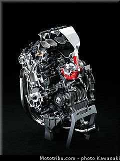 kawasaki_2015_ninja_h2r_048.jpg