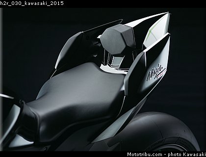 h2r_030_kawasaki_2015.jpg
