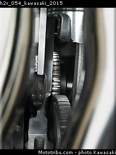 h2r_054_kawasaki_2015.jpg