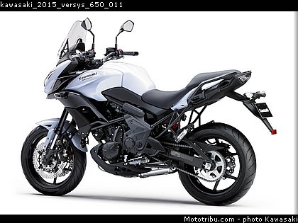 kawasaki_2015_versys_650_011.jpg