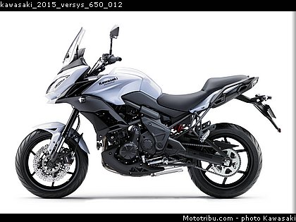 kawasaki_2015_versys_650_012.jpg