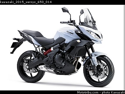 kawasaki_2015_versys_650_014.jpg