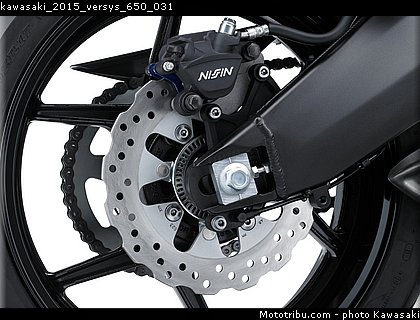 kawasaki_2015_versys_650_031.jpg