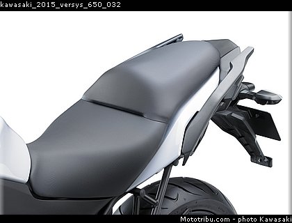 kawasaki_2015_versys_650_032.jpg