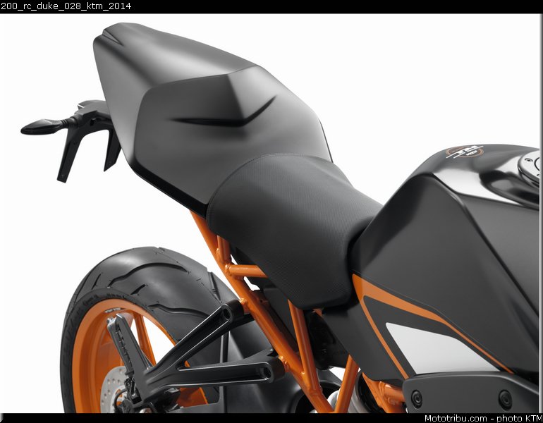 200_rc_duke_028_ktm_2014