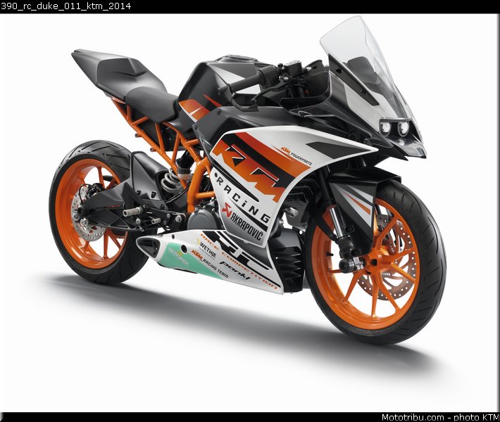 390_rc_duke_011_ktm_2014