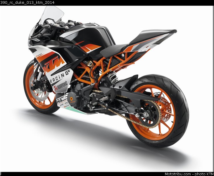 390_rc_duke_013_ktm_2014