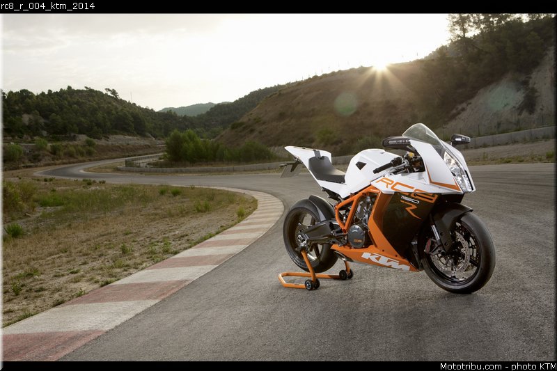 rc8_r_004_ktm_2014