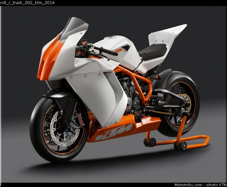 rc8_r_track_002_ktm_2014