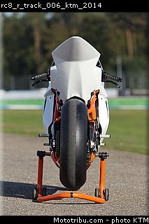 rc8_r_track_006_ktm_2014.jpg