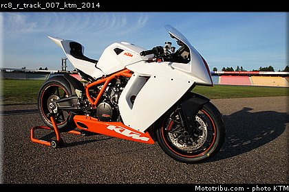 rc8_r_track_007_ktm_2014.jpg