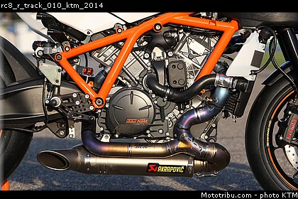 rc8_r_track_010_ktm_2014.jpg