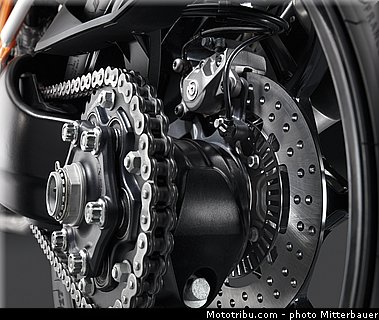 ktm_2014_1290_super_duke_r_046.jpg