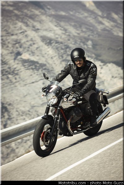 v7_racer_001_moto_guzzi_2014