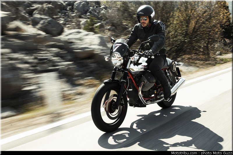 v7_racer_005_moto_guzzi_2014