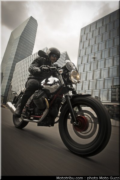 v7_racer_006_moto_guzzi_2014