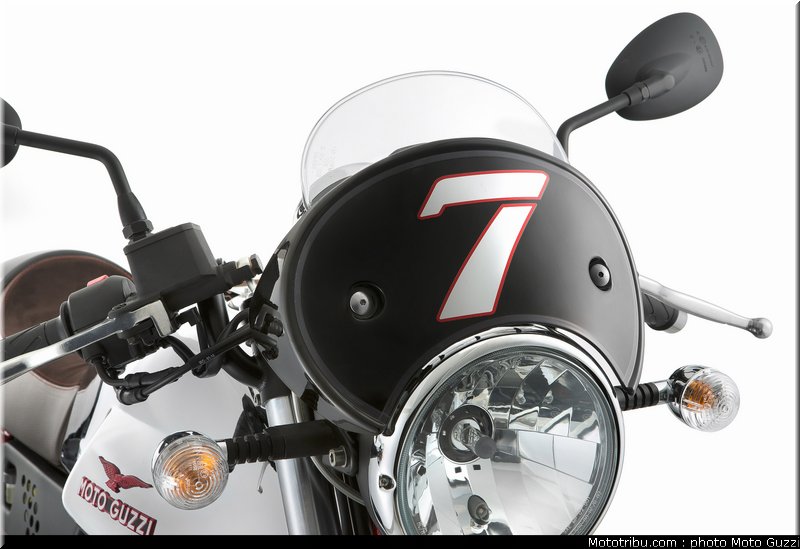 v7_racer_020_moto_guzzi_2014