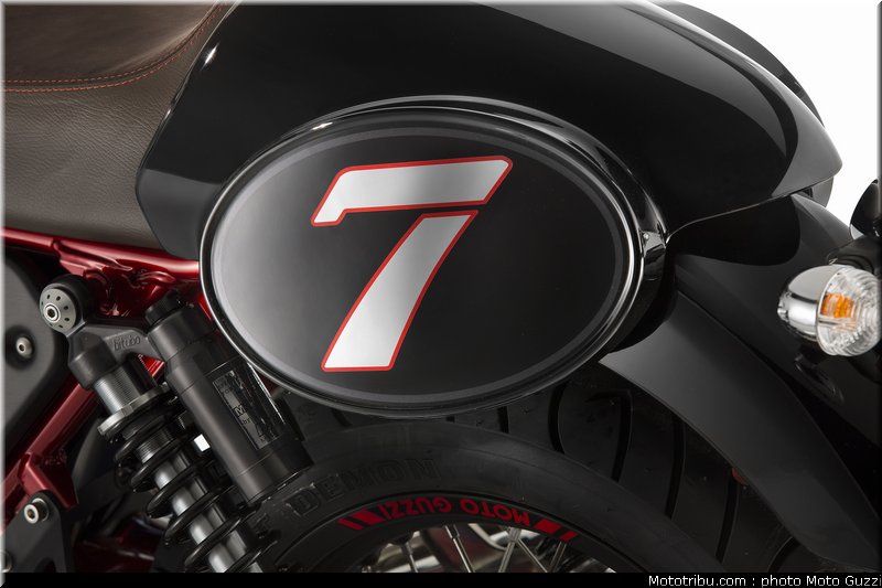 v7_racer_024_moto_guzzi_2014