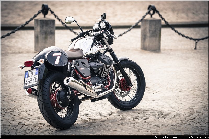 v7_racer_029_moto_guzzi_2014