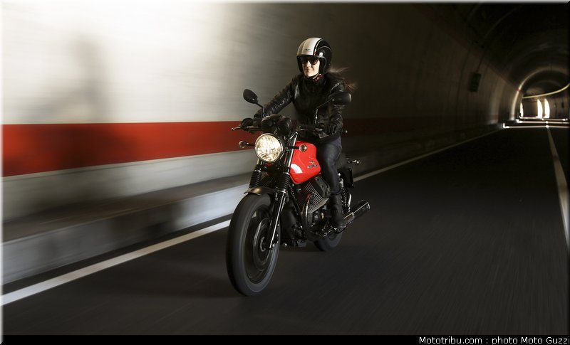 v7_stone_003_moto_guzzi_2014