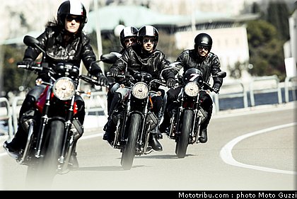 v7_009_moto_guzzi_2014.jpg