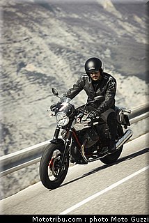 v7_racer_001_moto_guzzi_2014.jpg