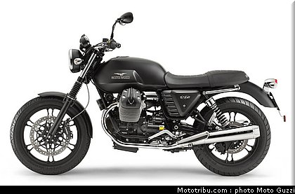 v7_racer_019_moto_guzzi_2014.jpg