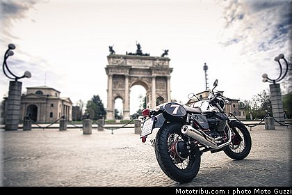 v7_racer_026_moto_guzzi_2014.jpg