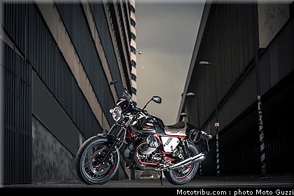 v7_racer_030_moto_guzzi_2014.jpg