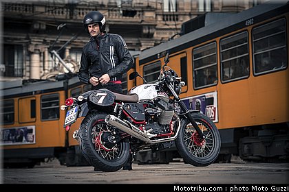 v7_racer_038_moto_guzzi_2014.jpg