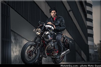v7_racer_042_moto_guzzi_2014.jpg