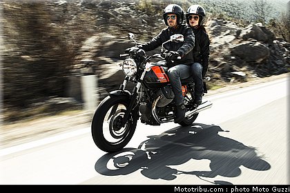v7_special_003_moto_guzzi_2014.jpg