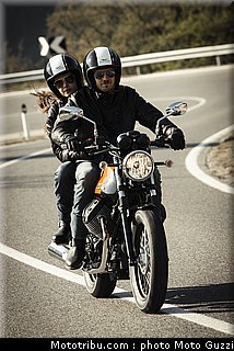 v7_special_005_moto_guzzi_2014.jpg