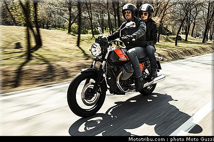 v7_special_006_moto_guzzi_2014.jpg