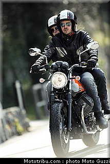v7_special_007_moto_guzzi_2014.jpg