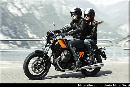 v7_special_011_moto_guzzi_2014.jpg