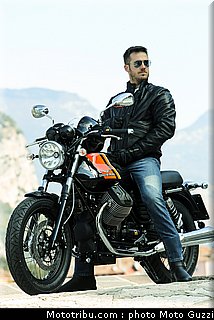 v7_special_017_moto_guzzi_2014.jpg