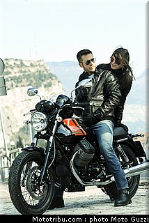v7_special_019_moto_guzzi_2014.jpg