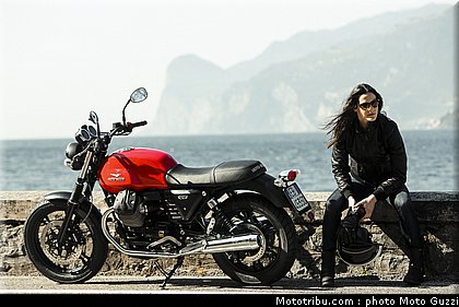 v7_stone_002_moto_guzzi_2014.jpg