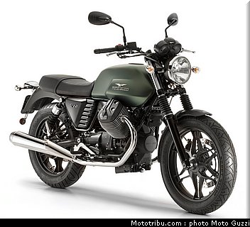 v7_stone_009_moto_guzzi_2014.jpg