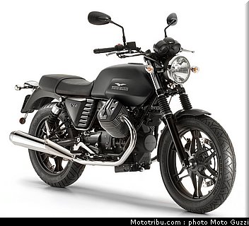 v7_stone_011_moto_guzzi_2014.jpg