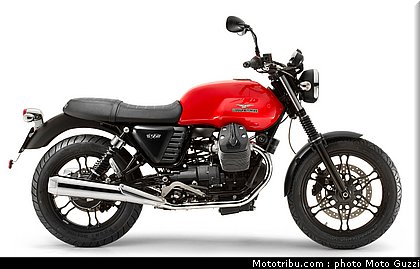 v7_stone_015_moto_guzzi_2014.jpg