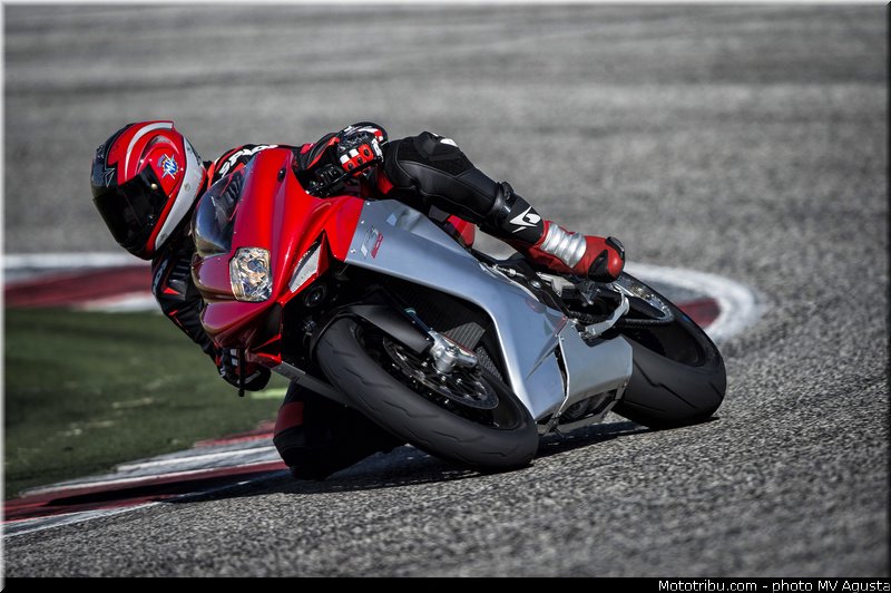 mv_agusta_2013_f3_800_0009