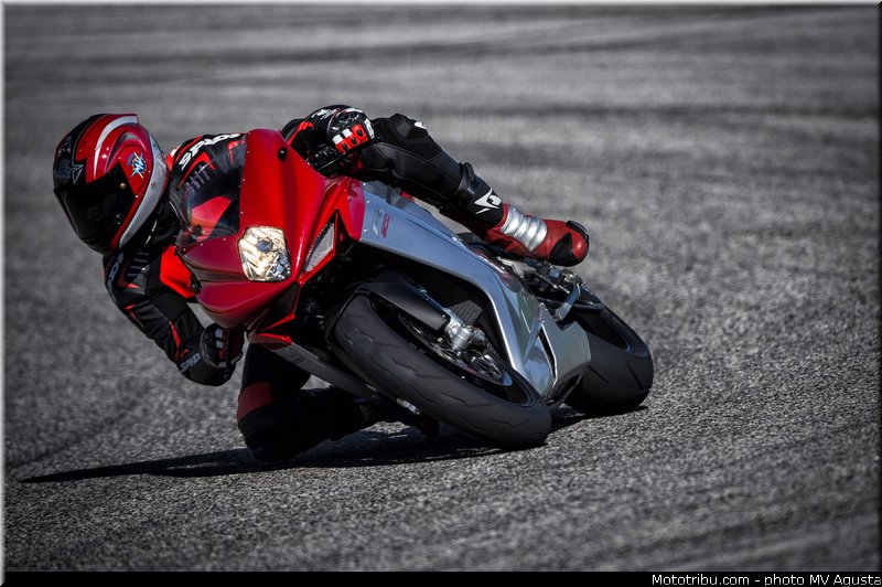 mv_agusta_2013_f3_800_0011