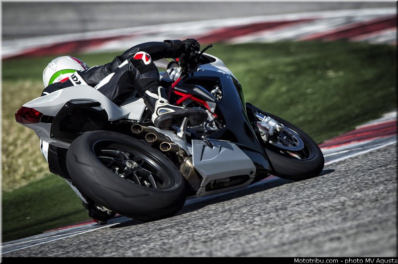 mv_agusta_2013_f3_800_0012